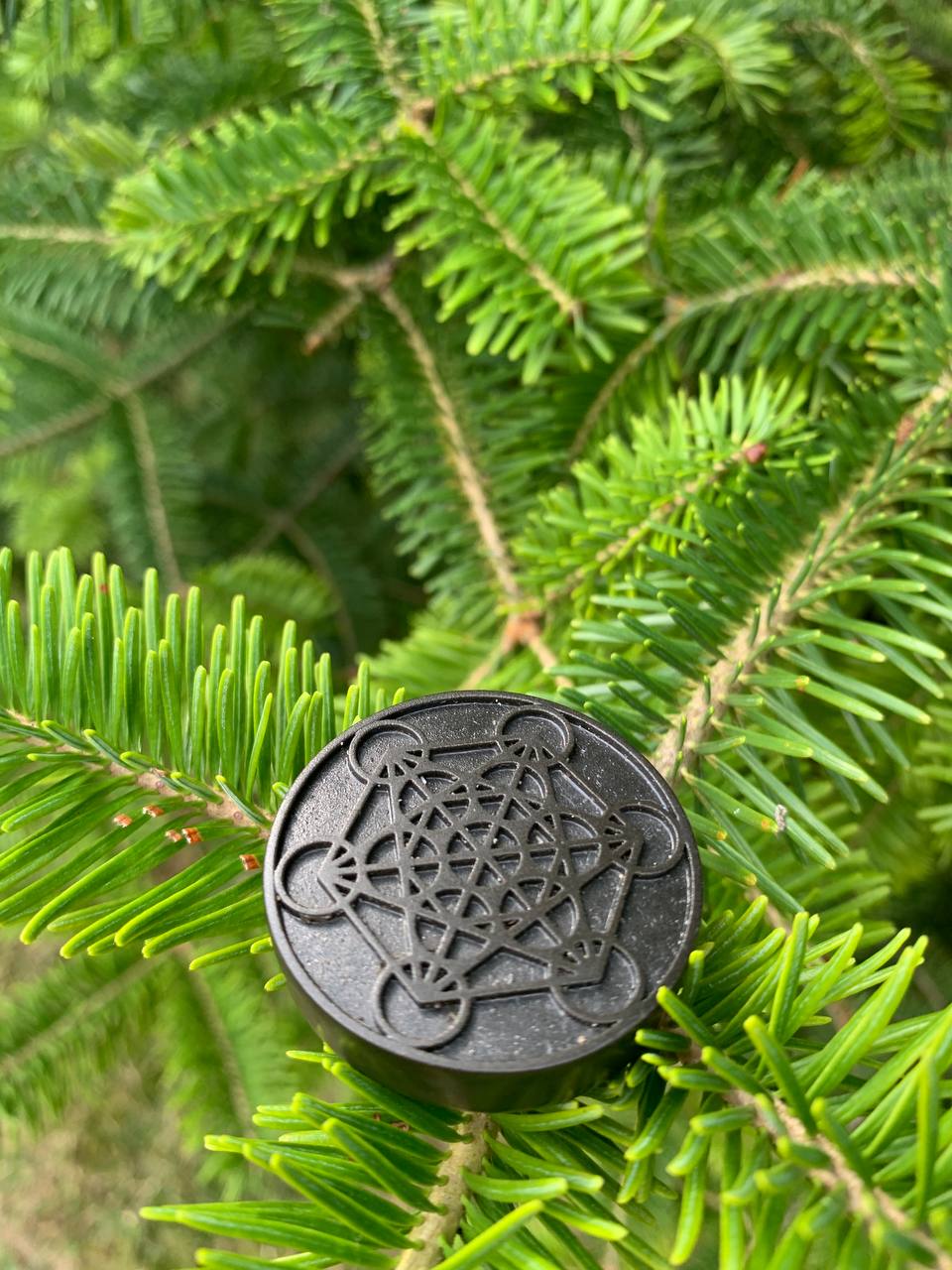 Paramagnētiskais Bazalta kabatas talismans - Metatrona kubs