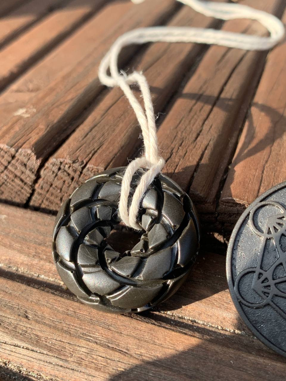 Paramagnētiskais Bazalta amulets - Tors