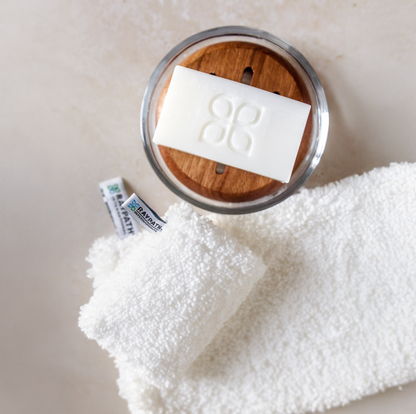 Sudraba ziepes (Antibacterial Soap) Ādas un auduma šķiedru reģenerācijas un lādēšanas stacija 100 g